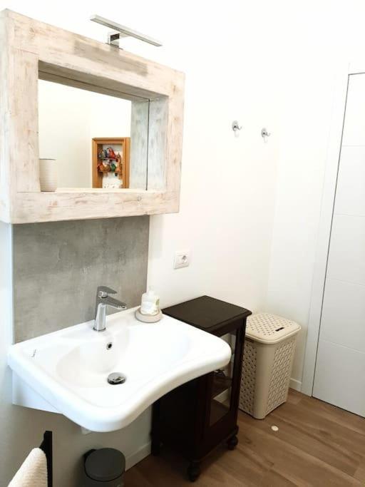 B&B Vegan La Mucca Felice - Grazioso Appartamento Nel Verde Rancio Valcuvia Exterior photo